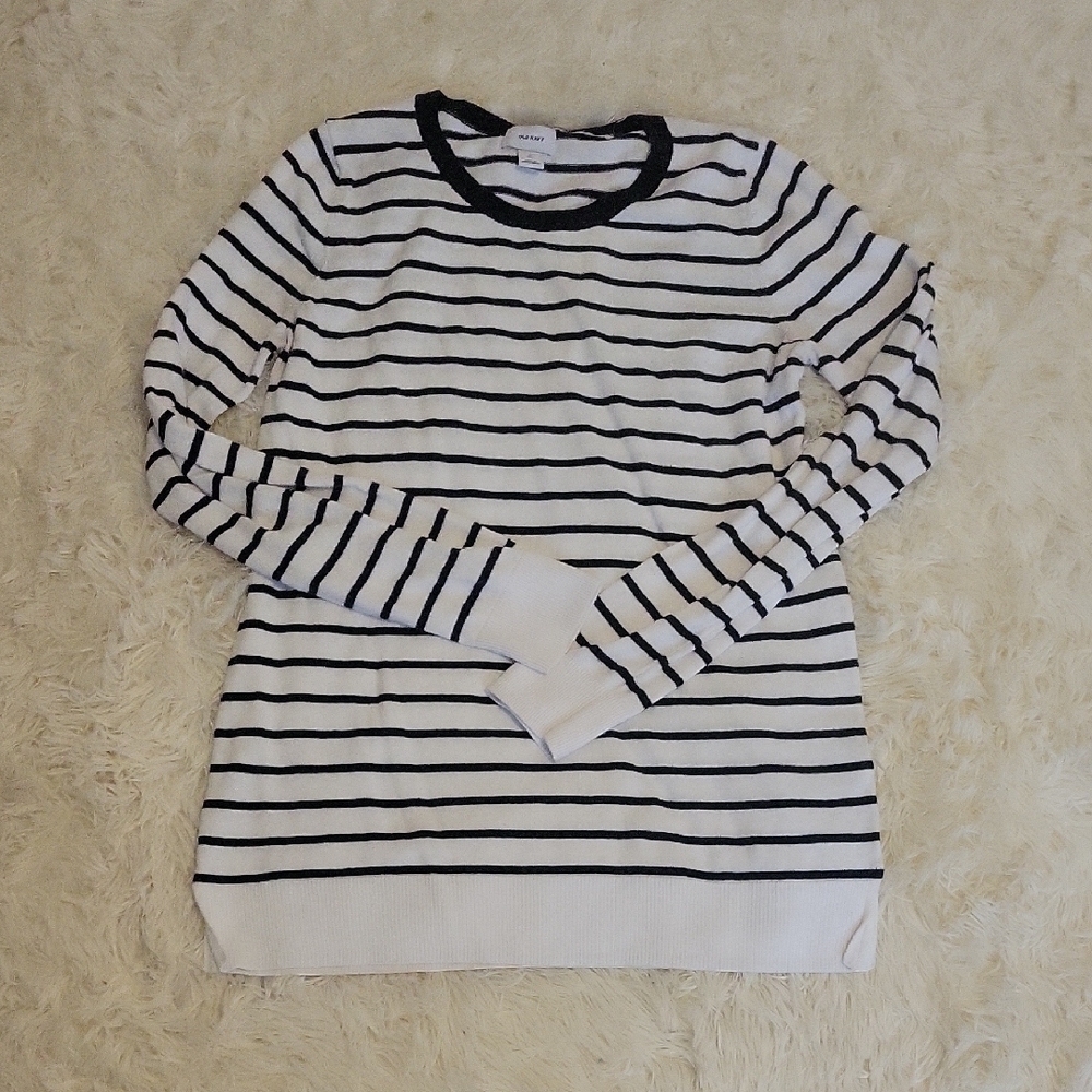 Old Navy Striped Black and White Sweater